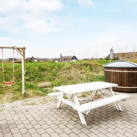 8 Person In Ringk Bing Holiday home Klegod
